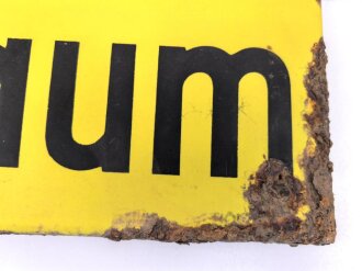 Luftschutz Emailleschild " Öffentlicher Sammel Schutzraum 100 Personen" Maße 39 x 80cm, ungereinigtes Stück