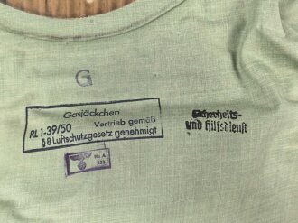 Luftschutz Gasjäckchen für Kleinkinder, Variante in grün, sehr guter Zustand