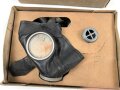 Volksgasmaske 40 für Luftschutz. Ungereinigt, in der originalen Umverpackung