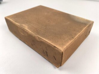 Volksgasmaske 40 für Luftschutz. Ungereinigt, in der originalen Umverpackung