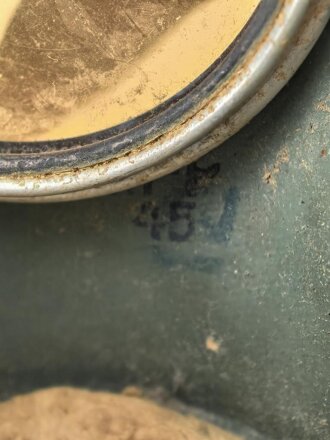 Volksgasmaske 40 in Bereitschaftsbüchse. Ungereinigt, Originallack
