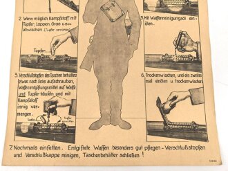 Gasschutz Wehrmacht, Wandanschlag 5 "So mußt du deine Handwaffen entgiften! ( Mit Waffenentgiftungsmittel ) "  Maße 30 x 42cm