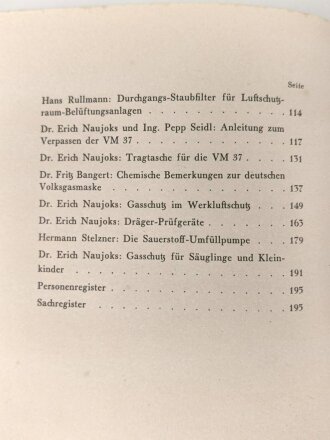 Dräger " Gasschutz in Industrie und Luftschutz, Staubschutz u.a"  Katalog mit 204 Seiten aus dem Jahr 1939-40