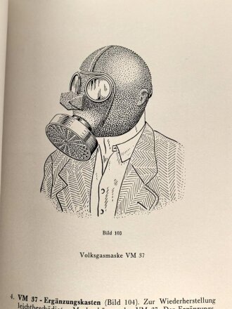 Dräger " Gasschutz in Industrie und Luftschutz, Staubschutz u.a"  Katalog mit 204 Seiten aus dem Jahr 1939-40