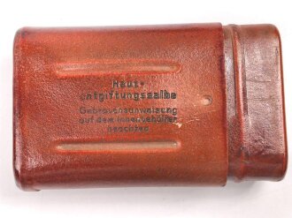 Behälter für " Hautentgiftungssalbe" der Wehrmacht. Guter Zustand