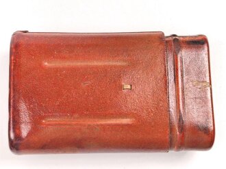 Behälter für " Hautentgiftungssalbe" der Wehrmacht. Guter Zustand
