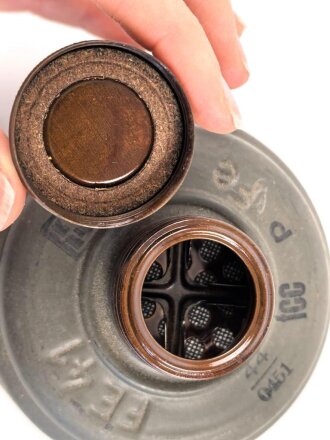 Gasmaskenfilter "Filtereinsatz 41" Wehrmacht .  guter Zustand, datiert 1944