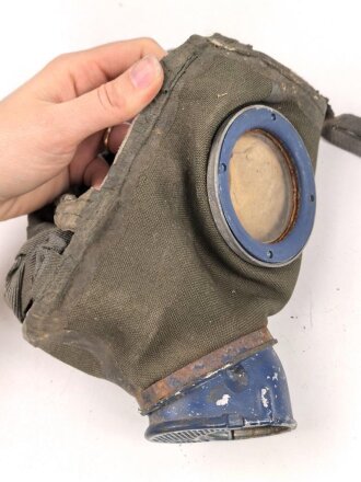 Gasmaske Modell 1930 Wehrmacht. Ungebrauchtes Stück datiert 1944, Originallack