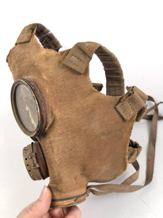 Japan 2. Weltkrieg, Luftschutz Gasmaske , Maskenkörper ausgetrocknet