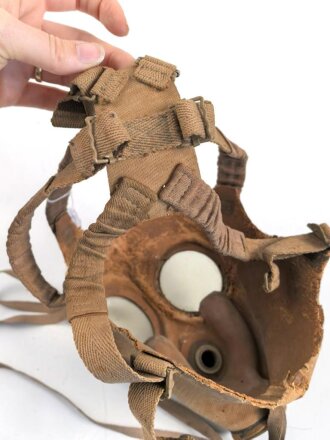 Japan 2. Weltkrieg, Luftschutz Gasmaske , Maskenkörper ausgetrocknet