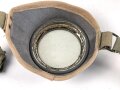 Ungarn ?, Pferdegasmaske KSPM in sehr gutem Zustand, mit Gasbrille in Umverpackung. Russisches Modell, so auch unter anderem in Polen im Einsatz.
