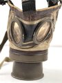 Polen, Gasmaske Modell 1924, W.W.S.P datiert 1930 . der Maskenkörper ausgehärtet, mit Filter