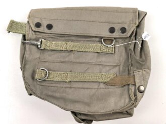 Polen, Tasche für eine Gasmaske Modell MP-4M,...
