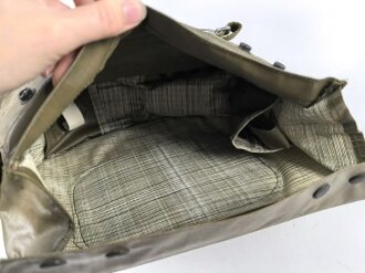 Polen, Tasche für eine Gasmaske Modell MP-4