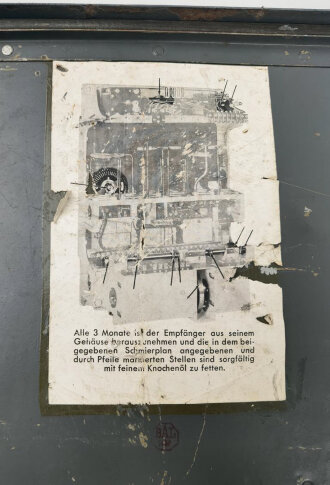 Luftwaffe, Peilempfänger EP.2a. Ln 26588, Gehäuse und Deckel aussen überlackiert. Optisch einwandfrei, Funktion nicht geprüft