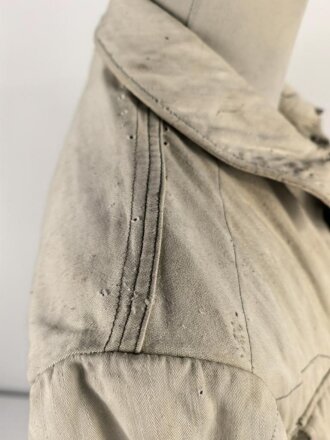 Heer, Feldbluse für Mannschaften Modell 1943. Kammerstück in heller Ausführung. Habe ich in 30 Jahrfen Tätigkeit noch nie gesehen. Ist nicht entfärbt, sondern so produziert. Getragenes Stück