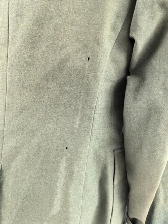 Heer, Feldbluse Modell 1936 für einen Offizier. Stark getragenes Eigentumstück ohne Effekten, ungereinigt