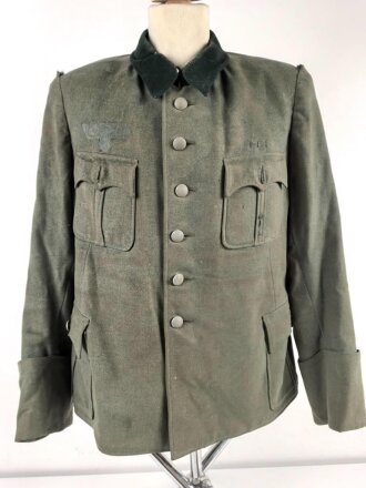Heer, Feldbluse Modell 1936 für einen Offizier. Stark getragenes Eigentumstück ohne Effekten, ungereinigt