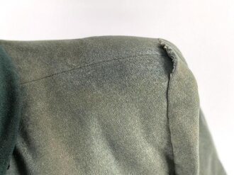 Heer, Feldbluse Modell 1936 für einen Offizier. Stark getragenes Eigentumstück ohne Effekten, ungereinigt