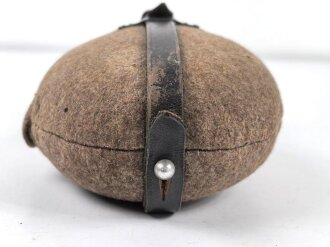 Feldflasche Wehrmacht, HWSD40 gestempelt auf Becher Riemen, Bezug und Flasche