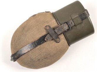 Feldflasche Wehrmacht, SMM43 auf Becher und Flasche...