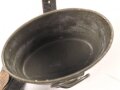 Feldflasche Wehrmacht, SMM43 auf Becher und Flasche gestempelt.