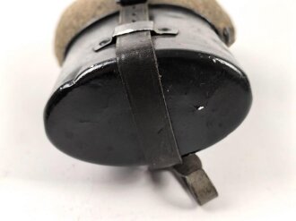 Feldflasche Wehrmacht, Hersteller MKL41, Becher neuzeitlich lackiert