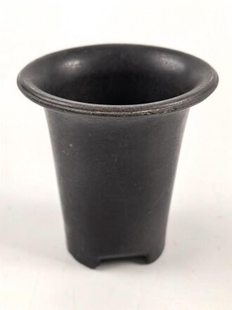 Becher für die Feldflasche der Wehrmacht, datiert 1943