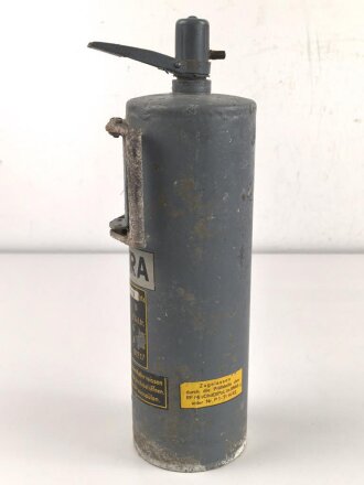 Luftwaffe, "Tetra" Feuerlöscher , Fl 61217. Originallack, vollständig leer. KEIN VERSAND NACH ÜBERSEE