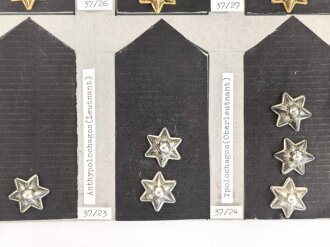 Griechenland, Sammlung Rangabzeichen, auf Karton getackert
