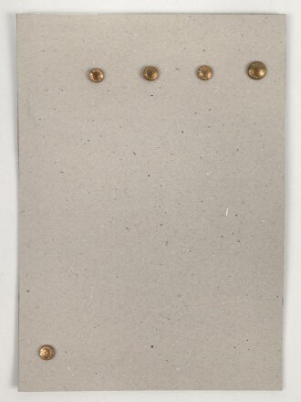 Jugoslawien, Sammlung Abzeichen, auf Karton geklebt