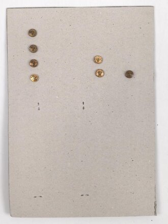 Jugoslawien, Sammlung Schulterklappen und Dienstgradabzeichen, auf Karton getackert