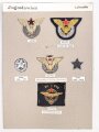Jugoslawien, Sammlung Abzeichen Luftwaffe, auf Karton geklebt