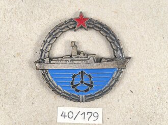 Jugoslawien, Sammlung Abzeichen Marine, auf Karton geklebt