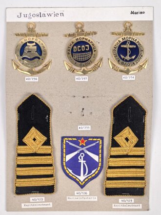Jugoslawien, Sammlung Abzeichen Marine, auf Karton geklebt