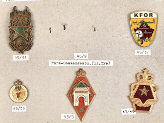 Marokko, Sammlung Abzeichen, auf Karton befestigt