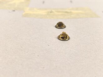 Marokko, Sammlung Abzeichen, auf Karton getackert