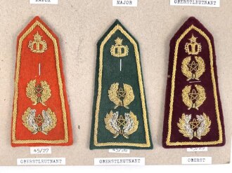 Marokko, Sammlung Rangabzeichen, auf Karton getackert