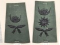 Nepal, Sammlung Rangabzeichen, auf Karton getackert