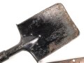 Schweiz, Spaten datiert 1944 in Hülle. Ungereinigt