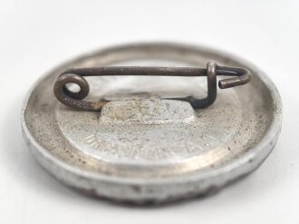 NSDAP Gau Sachsen Erinnerungsabzeichen für die Teilnehmer des Marsches der Politischen Leiter zum Reichsparteitag 1937 Steckabzeichen, Aluminium getönt, Durchmesser 29mm