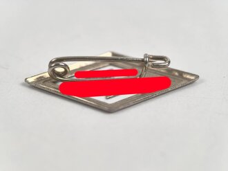 Deutsches Jungvolk, Mitglieds- oder Mützenabzeichen, Blech geprägt, Höhe 28mm