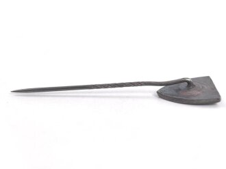 Unbekanntes Kleinabzeichen / Traditionsabzeichen ? 13mm