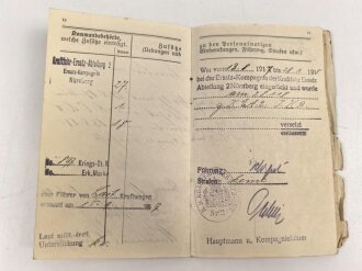 Militärpaß eines Pionier, Diensteintritt am 1.6.1917 beim Rekruten Depot Kraftfahr Ersatz Abteilung  2 Nürnberg. Bis Kriegsende dort verblieben. Dazu sein Führerschein