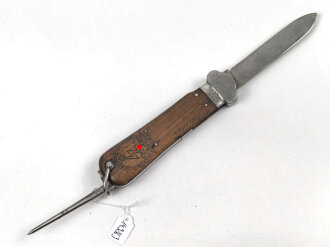 Fallschirmjäger Kappmesser 1.Modell. Hersteller Paul Weyersberg Solingen. Seltenes Stück mit beidseitig eingeritzten Abzeichen und Trägernamen.