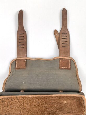 Nachrichtentruppe, Tornister "3" datiert 1940. Guter Zustand, selten mit der Inneneinteilung