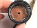 Beriemung für eine Feldflasche in Tropenausführung der Wehrmacht. Stark getragen, Leder trocken