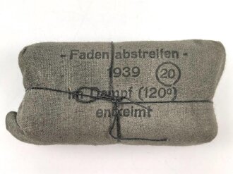 Verbandpäckchen Wehrmacht, kleines Modell datiert 1939