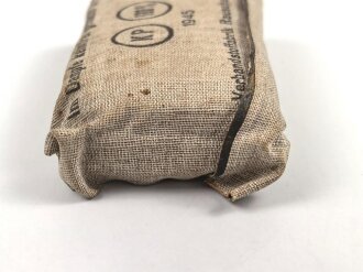 Verbandpäckchen Wehrmacht, kleines Modell datiert 1945