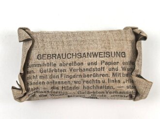 Verbandpäckchen Wehrmacht, kleines Modell datiert 1945